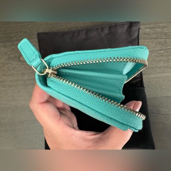 Chanel Classic Zipped Coin Purse in Turquoise - New - Picture 7 of 8
